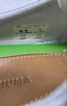 Load image into Gallery viewer, Cariuma Unisex White Leather Low Top Lace-Up Sneaker Shoes Size M 5 W 6.5