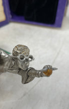 Load image into Gallery viewer, 2000 Hallmark Keepsake Harry Potter Decoration Pewter Figurine Ornament In Box