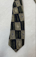 Load image into Gallery viewer, Geoffrey Beene Mens Green Adjustable Formal Pointed Tie One Size