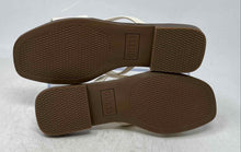 Load image into Gallery viewer, Guess Womens Beige Patent Leather Open Toe Slip-On Slide Sandals Size 6M