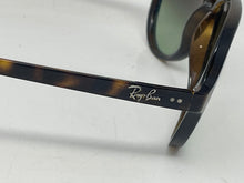 Load image into Gallery viewer, Ray-Ban Unisex Havana Aviator Sunglasses RB4125 Cats 5000 Green Gradient (NCL)