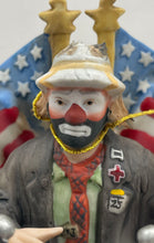 Load image into Gallery viewer, Flambro Emmett Kelly Jr. Special Event Clown Collection 3D Effect Figurine