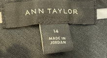 Load image into Gallery viewer, Ann Taylor Womens Blue Flat Front Pockets Straight Leg Cropped Pants Size 14