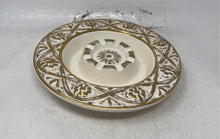 Load image into Gallery viewer, White Gold Porcelain Embossed Design Decorative Round Shape Ashtray