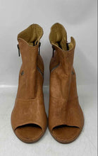 Load image into Gallery viewer, Steve Madden Womens Brown Leather Side Zip Block Heel Ankle Booties Size EUR 39