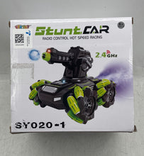 Load image into Gallery viewer, Vertoy SY020-1 Black Green 2.4GHz Radio Control Stunt Car With Controller