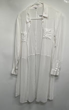 Load image into Gallery viewer, BCBGeneration Womens White Collared Long Length Back Slit Button-Up Shirt Size S
