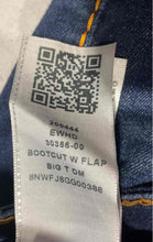 Load image into Gallery viewer, True Religion Womens Blue Denim Medium Wash Pockets Bootcut Jeans Size 24