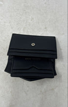 Load image into Gallery viewer, Michael Kors Womens Black Leather Credit Card Slots Envelope Wallet