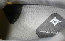 Load image into Gallery viewer, Specialized Womens Spirita White 3 Bolt Hook & Loop Road Cycling Shoes Size 8.5