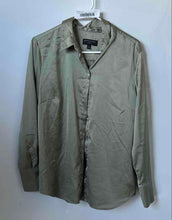 Load image into Gallery viewer, Banana Republic Womens Green Long Sleeve Classic Fit Button-Up Shirt Size Large