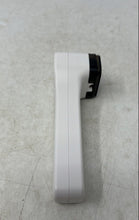 Load image into Gallery viewer, Loop Lasso Nano Glow In The Dark Interactive String Shooter Light Toy