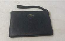 Load image into Gallery viewer, Coach Womens Black Crossgrain Leather Credit Card Corner Zip Wristlet Wallet