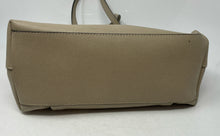 Load image into Gallery viewer, Andrea Cardone Womens Beige Leather Turnlock Front Pocket Zip Top Tote Purse