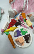Load image into Gallery viewer, Playmates 1998 Amazing Amy Doll With Outfits And Food Accessories Not Tested