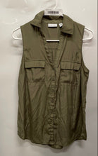 Load image into Gallery viewer, New York & Company Womens Green Sleeveless Front Pockets Button-Up Shirt Size S