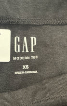 Load image into Gallery viewer, Gap Womens Black Modern Fit Long Sleeve Boat Neck Pullover T-Shirt Size XS