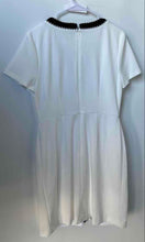 Load image into Gallery viewer, Karl Lagerfeld Womens White Short Sleeve Pockets Back-Zip Sheath Dress Size 10