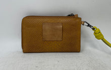 Load image into Gallery viewer, Velez Womens Brown Inner Pockets Detachable Wrist Strap Clutch Wallet