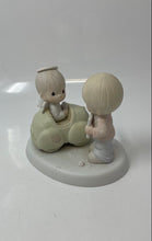 Load image into Gallery viewer, 1991 Precious Moments 525979 Going Home Decorative Figurine By Samuel J. Butcher