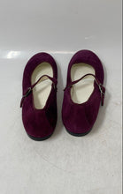 Load image into Gallery viewer, Zingone Girls Purple Suede Round Toe Buckle Mary Jane Flats Size EUR 34