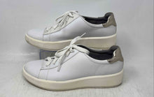 Load image into Gallery viewer, Clarks Womens Layton White Leather Round Toe Lace-Up Sneaker Shoes Size 9.5M