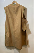 Load image into Gallery viewer, Authentic Burberrys Mens Brown Button-Front Trench Coat No Size Pit To Pit 24"