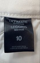 Load image into Gallery viewer, Express Womens White Mid Rise Pockets Skinny Leg Jeans Size 10