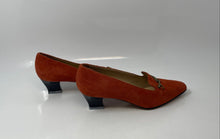Load image into Gallery viewer, Boutique De Paris Womens Orange Suede Slip-On Block Pump Heels Size EUR 37.5