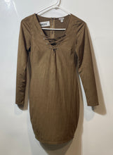 Load image into Gallery viewer, Guess Women Beige Williamsburg Faux Suede Long Sleeve Short Mini Dress Size XS