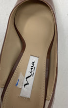 Load image into Gallery viewer, Nina New York Womens Brown Patent Leather Slip-On Pump Heels Size 8.5W