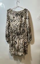 Load image into Gallery viewer, Vince Camuto Womens Beige Animal Print Long Sleeve Pullover Sheath Dress Size M