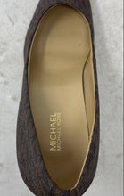 Load image into Gallery viewer, Michael Kors Womens Willa Alina Multicolor Monogram Print Pump Heels Size 8 M