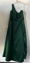 Load image into Gallery viewer, Celebrate DB Studio Womens Green One-Shoulder Bridesmaid Maxi Dress Sz 22 W/Tags