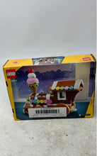 Load image into Gallery viewer, Lego Creator 40777 Code Series 4 Gingerbread Train Ornament 190 Pcs Sealed