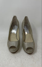Load image into Gallery viewer, Michael Kors Womens Gold-Tone Glitter Peep Toe Platform Pump Heels Size 7