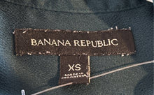 Load image into Gallery viewer, Banana Republic Womens Green Pockets Long Sleeve Blouse Top Size XS