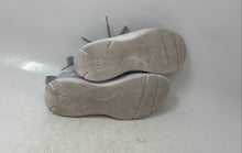 Load image into Gallery viewer, Under Armour Kids Infinity 3 Gray Blue Low Top Lace-Up Sneaker Shoes Size 5Y