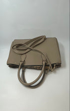 Load image into Gallery viewer, Michael Kors Womens Bridgette East West Beige Detachable Strap Tote handbag