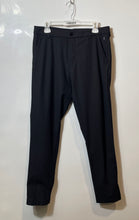 Load image into Gallery viewer, Lululemon Mens Commission Black Flat Front Slash Pockets Chino Pants Size 32