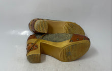 Load image into Gallery viewer, Unbranded Womens Brown Leather Lace-Up Closed Toe Platform Heels Size EUR 38