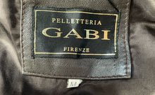 Load image into Gallery viewer, Pelletteria Gabi Mens Brown Long Sleeve Collared Button Front Jacket Size Medium
