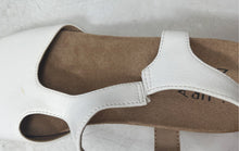 Load image into Gallery viewer, Naturalizer Womens White Leather Slip-On Wedge Platform Sandals Size 8W