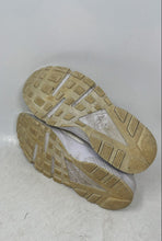 Load image into Gallery viewer, Nike Womens Air Huarache Run 634835-108 White Tennis Running Shoes Size 8.5
