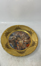 Load image into Gallery viewer, Winterling Ingresso Di Enrico IV A Parigi Gold Trim Collector Plates