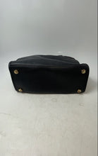 Load image into Gallery viewer, Michael Kors Womens Black Leather Detachable Crossbody Strap Satchel Purse Worn