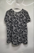 Load image into Gallery viewer, Express Womens Black White Paisley Print Short Sleeve Blouse Top Size Medium