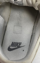 Load image into Gallery viewer, Nike Womens TC 7900 DD9682-100 White Low Top Lace-Up Sneaker Shoes Size 9.5
