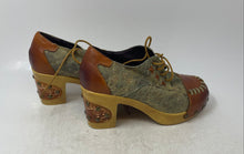 Load image into Gallery viewer, Unbranded Womens Brown Leather Lace-Up Closed Toe Platform Heels Size EUR 38