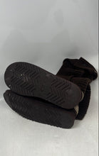 Load image into Gallery viewer, UGG Womens Classic Cardy Brown Ribbed Round Toe Ankle Bootie Size 9